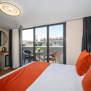  Otel Robin